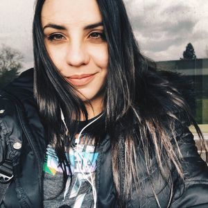 Meet your Posher, Fernanda